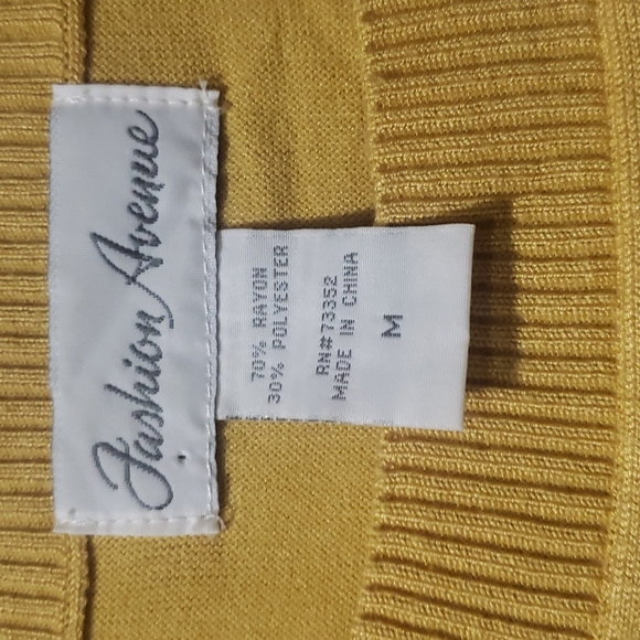 Top - Picture 3 of 9